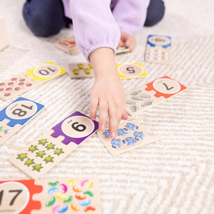 Melissa & Doug Self-Correcting Wooden Number Puzzles With Storage Box (40 pcs) Numbers Learning Puzzle for Kids Ages 4+