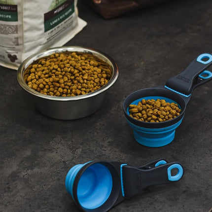 Dexas Pets Collapsible KlipScoop Collapsible Dry Dog Food Scoop and Dog Food Bag Clip, 2 Cup Capacity, Pro Blue