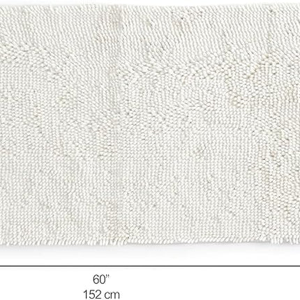 Tapis de bain antidérapant, tapis de salle de bain blanc, grand tapis de couloir en chenille lavable, ultra-doux et absorbant, en microfibre à séchage rapide pour le sol de douche par Casual Living, 24 x 60 pouces, blanc