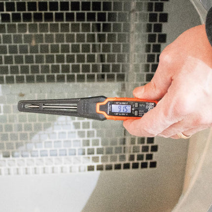 Termómetro digital de bolsillo Klein Tools ET05, termómetro HVAC de lectura instantánea con pantalla retroiluminada, amplio rango de medición, grados Fahrenheit y Celsius