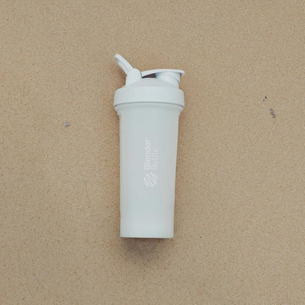 BlenderBottle Classic V2 Shaker Bottle Perfect for Protein Shakes and Pre Workout, 28-Ounce, White
