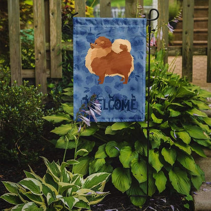 Caroline's Treasures CK6259GF Bandera de jardín de bienvenida Pomeranian, pequeña, multicolor