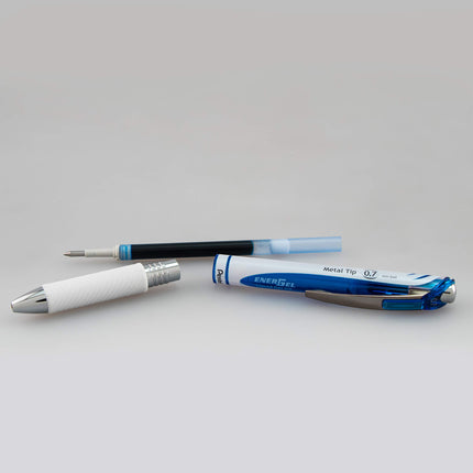 Bolígrafos de gel líquido retráctiles de lujo Pentel EnerGel Pearl, punta de 0,7 mm, tinta azul. (Caja de 12)