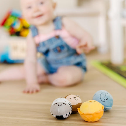 Melissa & Doug Rollables Safari Friends Infant and Toddler Toy, Developmental Toy for Toddlers, 0+, Gift for Baby Boys or Baby Girls, Multicolor