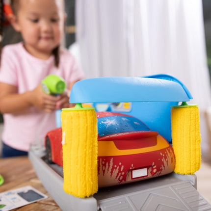 Melissa & Doug Spray & Shine Car Wash
