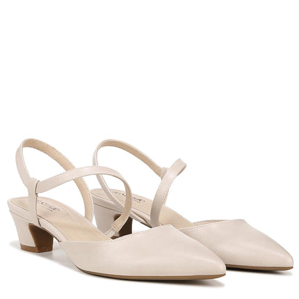 LifeStride Women's Minimalist Pump, Almond, 8.5