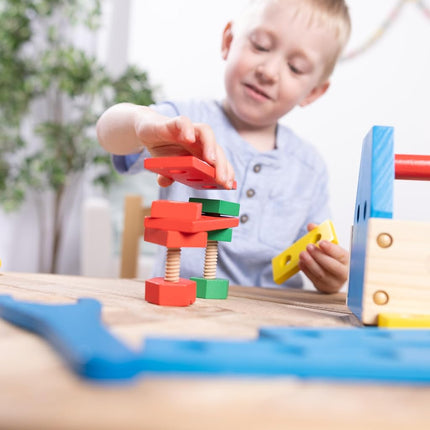 Melissa & Doug Take-Along Tool Kit Wooden Construction and Building Set (24 pcs) Pretend Play Toy for Kids Age 3+