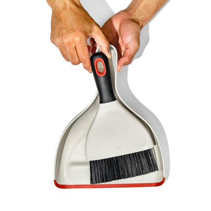 OXO Good Grips Dustpan & Brush Set