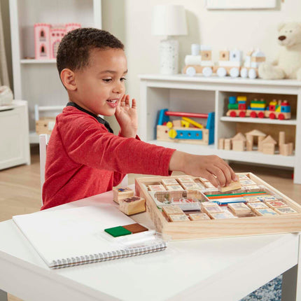 Melissa & Doug Juego de sellos de madera de lujo: animales - 30 sellos, 6 marcadores, 2 almohadillas de tinta