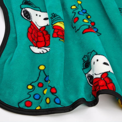 Franco Collectibles Peanuts Snoopy Puffer Coat Holiday Christmas Bedding Super Soft Silk Touch Throw, 40 in x 50 in, (Officially Licensed Product)