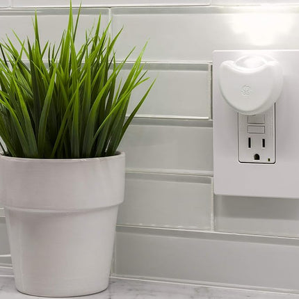 GE 10202 Half Moon Automatic Led Night Light (2 Pk.), White by GE