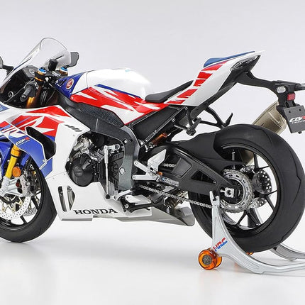 TAMIYA 14141 1:12 Honda CBR 1000RR-R Fireblade SP 30th - Faithful Replica Plastic Kit, Crafts, Model Kit, Assembly, Unpainted, Multi-Coloured