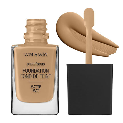 wet n wild Photo Focus Matte Liquid Foundation Des