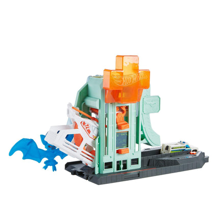 Hot Wheels Bat Blitz Hospital Attack Play Set
