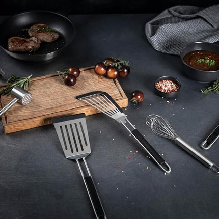 Kuhn Rikon SoftEdge Slice Turner Spatula for Fish and Eggs, Stainless Steel Turner with Silicone Edge for Non-Stick Cookware, Heat Resistant to 220°C, Hygienic Hanging Handle - Essential