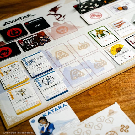 USAOPOLY Avatar The Last Airbender: El destino de Aang, juego de mesa cooperativo de construcción de mazos para 2 a 4 jugadores a partir de 10 años