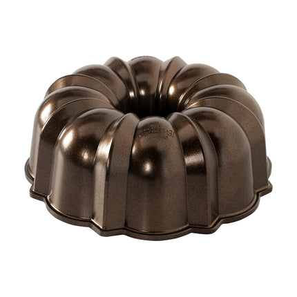 Nordic Ware 50148 12-Cup Pan Original Cast Alumini
