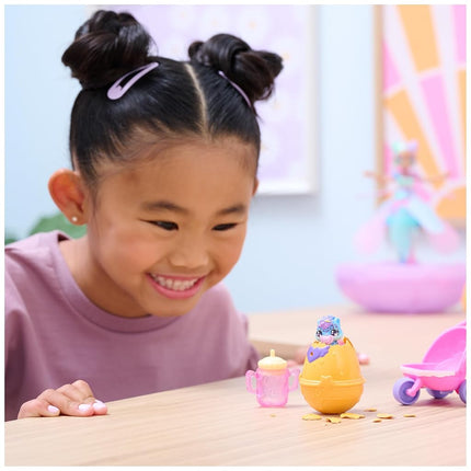 HATCHIMALS Alive, Hatch N’ Stroll Playset with Pushchair Toy and 2 Mini Figures in Self-Hatching Eggs, Kids’ Toys for Girls and Boys Aged 3 and up