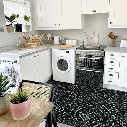 Wonnitar Moroccan Washable Area Rug 5x7, Black Large Rug for Living Room, Non-Slip Boho Bedroom Throw Mat, Low Pile Stain Resistant Geometric Floor Carpet for Dining Table Kitchen Dorm (Black,5'x7')