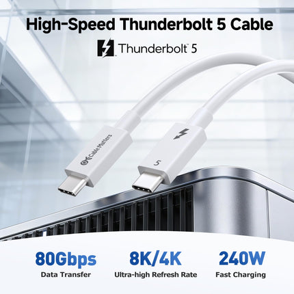 Cable Matters Cable Thunderbolt 5 de 80 Gbps [con certificación Intel] con aumento de ancho de banda de hasta 120 Gbps y carga de 240 W en blanco - 1 m/3.3 pies, compatible con Thunderbolt 4, USB 4 y USB-C