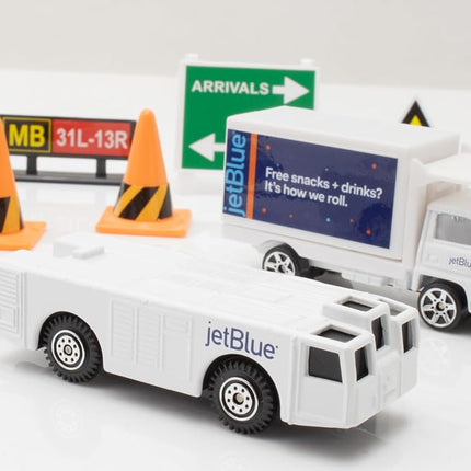 Daron 12-Piece jetBlue A321 Balloons Livery Airport Die-Cast Metal and Plastic Airplane, Vehicles, and Accessories Playset Toy and Collectible, for Age 3+