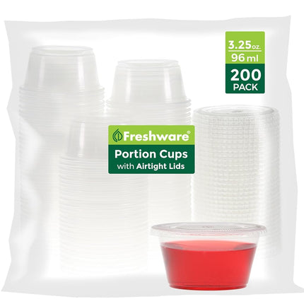 Vasos de porciones de plástico Freshware con tapas [3.25 onzas, 200 juegos] Vasos de plástico desechables para preparación de comidas, aderezos para ensaladas, vasos para chupitos de gelatina, vasos para soufflé, vasos para condimentos y salsas