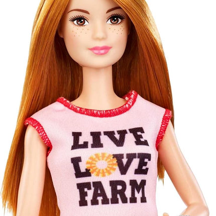 Barbie FXP15 Chicken Farmer Doll, Red Hair and Playset with Henhouse, Chickens and More Multicoloured FXP15