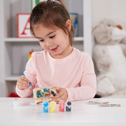 Melissa & Doug ¡Creado por mí! Kit de manualidades de madera para pintar y decorar tus propios vehículos para niños, paquete de 2: Camión monstruo, Tren