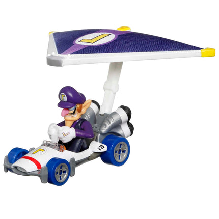Hot Wheels Super Mario Character Car Paquetes de 3 vehículos con 3 coches de personajes en 1 set, regalo para niños y coleccionistas a partir de 3 años, HDB38