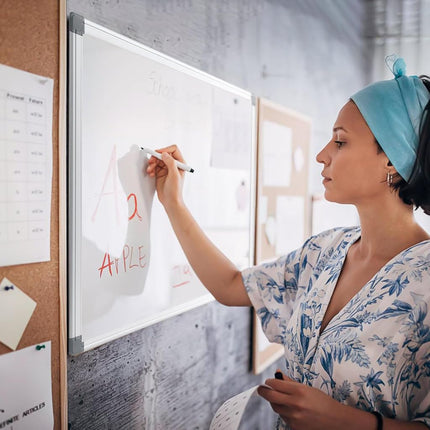 SWANCROWN Whiteboard 60x45 cm, Magnetic Whiteboard, Silver Aluminum Frame