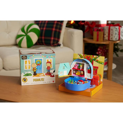 Polly Pocket x Peanuts Collector Compact