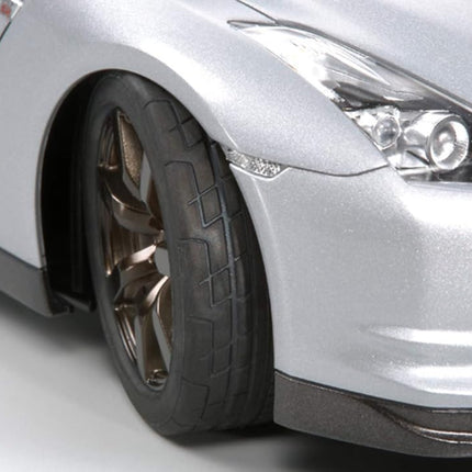 Tamiya 1:24 Scale Nissan GT-R Diecast Car Model