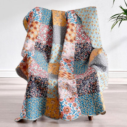 Greenland Home Barefoot Bungalow Carlie Modern Floral Quilt, Tapestry & Throw Blanket, 50 x 60 inches, Calico Patches