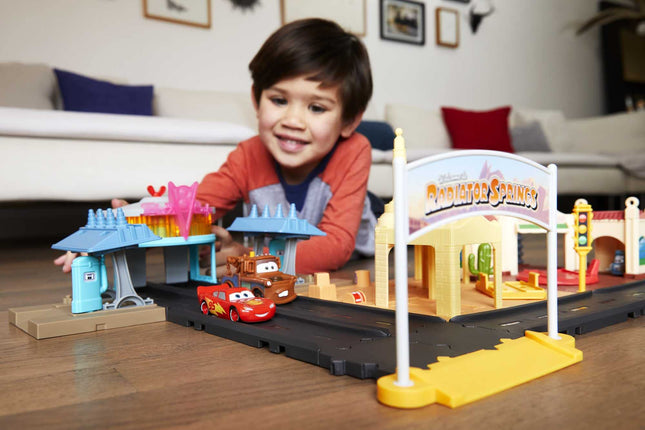 Mattel Cars Disney+ Content Playset Fall
