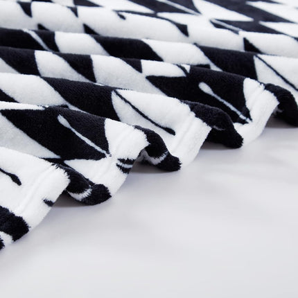 Wrangler - Throw Blanket, Soft Plush Fleece Bedding, Western Decor for Bed or Couch (Navajo Black, 50" x 70")