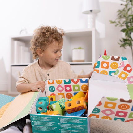 Blockables� Dinosaur Play Set