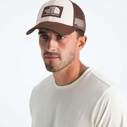 The North Face Unisex Mudder Trucker Hat, Ember Soil/White Dune, One Size