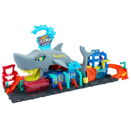 Hot Wheels City Ultra Shark Car Wash & Color Reveal Toy Vehicle