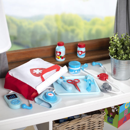 Melissa & Doug Doctor's Kit � Medical Role Play Set for Boys & Girls | With Emergency Bag & Tools | Age 3+