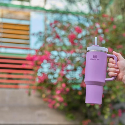 Stanley Quencher H2.0 FlowState Stainless Steel Vacuum Insulated Tumbler with Lid and Straw for Water, Iced Tea or Coffee, Smoothie and More, Lilac, 40oz, 10-11673-071