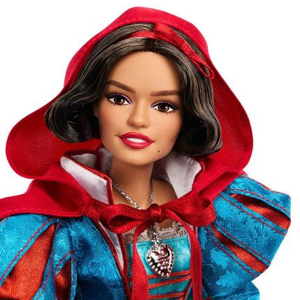 Mattel Disney Collector Snow White Collectible Fashion Doll in Signature Clothing Inspired by Disney Live Action Movie, Gifts for Kids and Collectors, HVY53