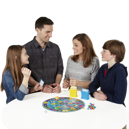 Hasbro Trivial Pursuit Family Edition Game (English edition)