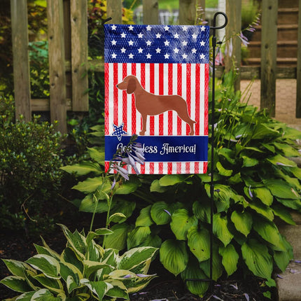 Caroline's Treasures BB8366GF Bavarian Mountian Hound American Flag Garden Size, Small, Multicolor