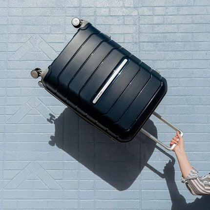 Samsonite Freeform Hardside Expandable with Double Spinner Wheels, Navy, Carry-On 21-Inch, Freeform Hardside Expandable with Double Spinner Wheels