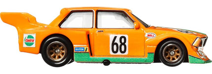 Hot Wheels Premium BMW 320 GP5, Car Culture Circuit Legends Vehicles for Kids 3 Years Old & Up and Adult fans and Collectors, Premium Collection of Car Culture 1:64 Scale Vehicles, HRV94