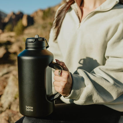 BOTTLE BOTTLE 2Litre Insulated Large Water Bottle with Straw and Dual-use Lid Half Gallon(64oz) Water Jug Stainless Steel Big Water Bottles with Handle for Gym and Sports (Gray)