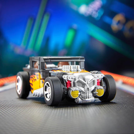 Transformers Collaborative Hot Wheels® x Transformers Bone Shakerä, Deluxe Class 5-Inch Robot Action Figure Converts to Car, Car Toys for Ages 8+