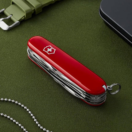 Victorinox Swiss Army Pocket Knife Fieldmaster with 15 Functions, Red