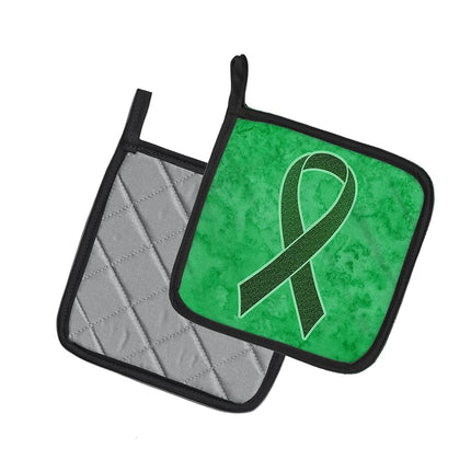 Caroline's Treasures Cinta verde esmeralda para concienciación sobre el cáncer de hígado, par de agarraderas, 7.5HX7.5W, Multicolor