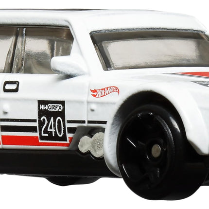 Hot Wheels Car Culture Premium Paquete de 6, Juego de 6 Vehículos Estilo Europeo Fundidos a Presión a Escala 1:64 con Decoración Elevada (Los Estilos Pueden Variar)